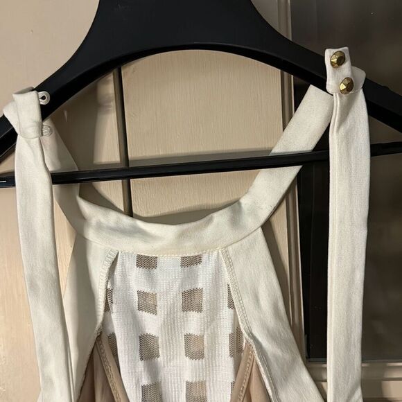 Women’s Dress  - Picture 3 of 3